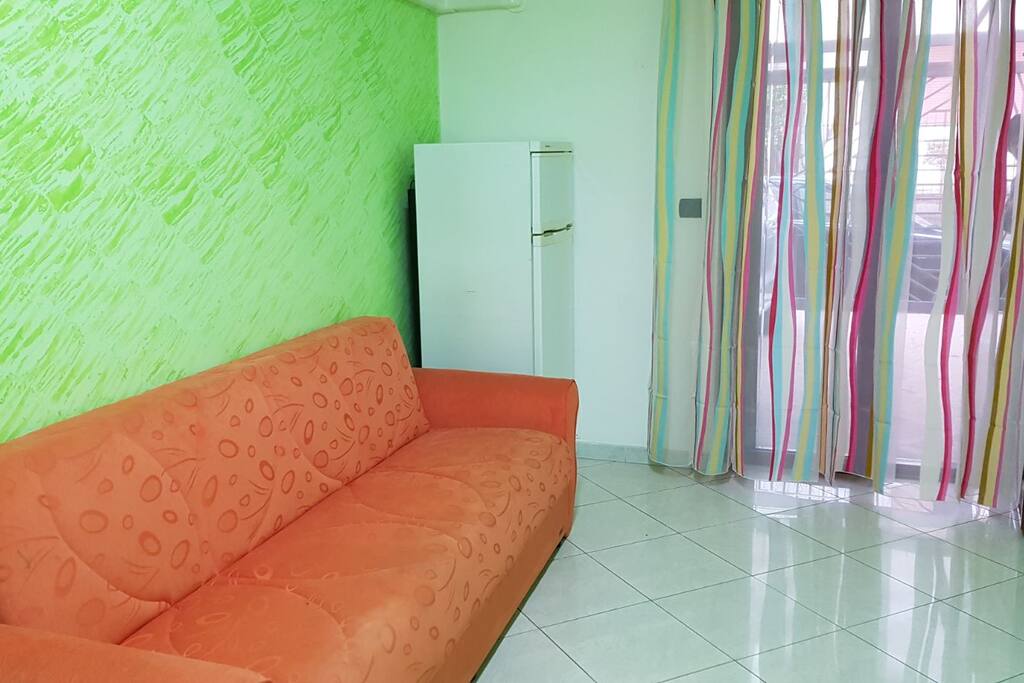 angolo relax in cucina, divano letto (una piazza)