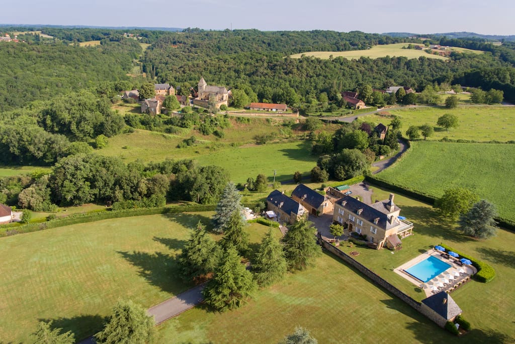 Stunning setting for Les Charmes de Carlucet Manor house and holiday cottage. Both with private pools, near Sarlat