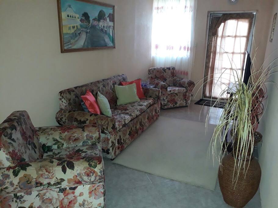 Living room equipped with television and cable
