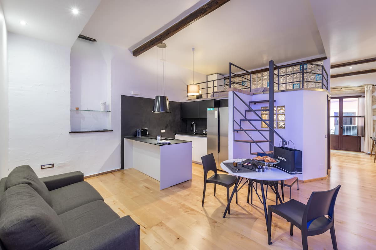 Leonida's Home 2 — centro Cagliari