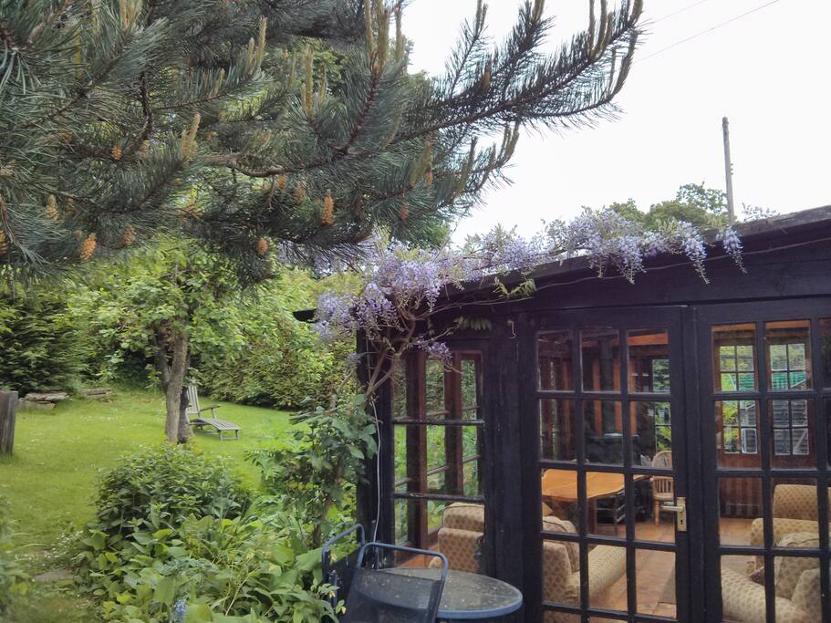 Garden room