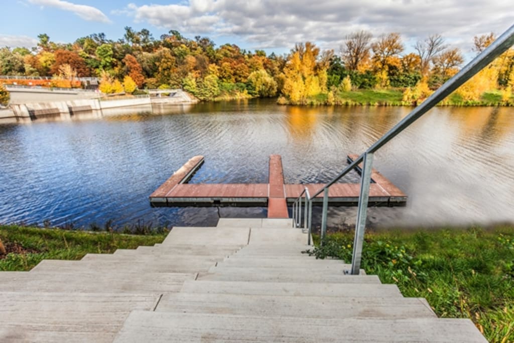 DOCK - River Wach Private Area