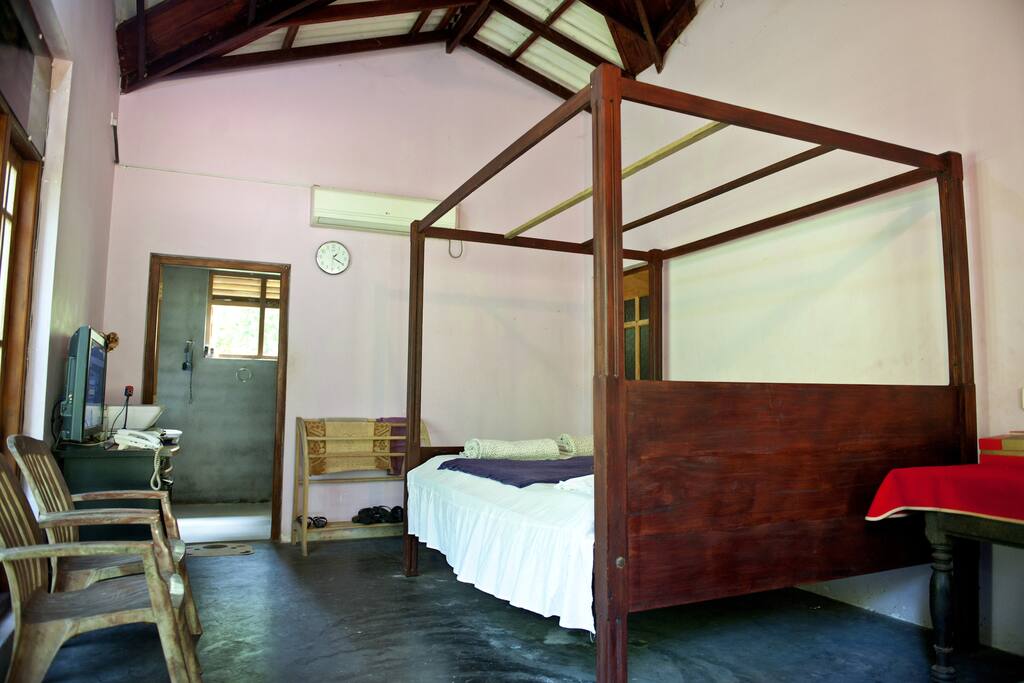 Room with the bed setting