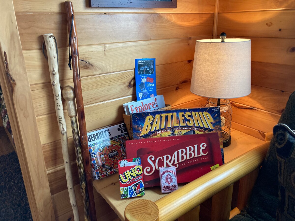 Top performing Airbnb: The Tiny House on the Prairie - QKA in Keuka Park