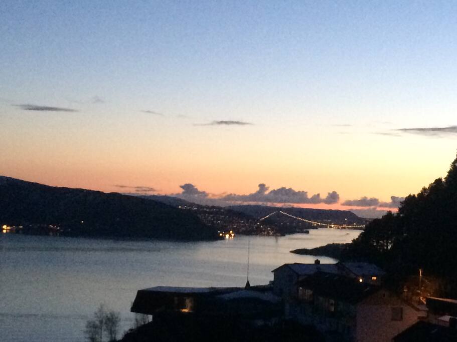 Askøy bridge sparkles by night.