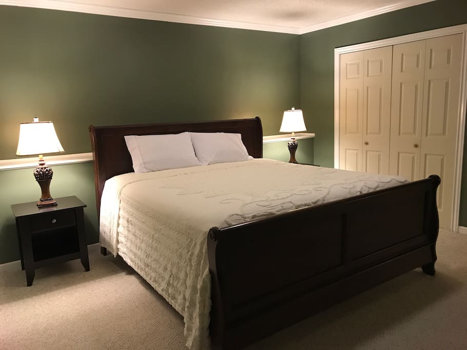 King size bed