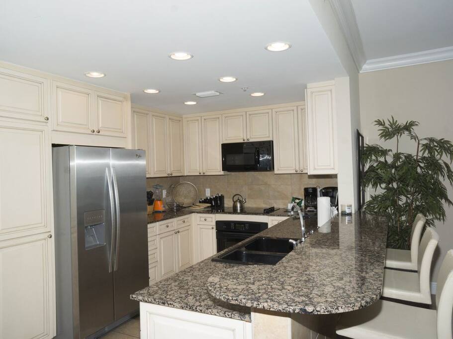 Fully equipped kitchen