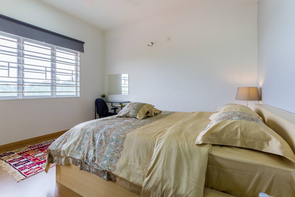 Bedroom 1 with queen bed