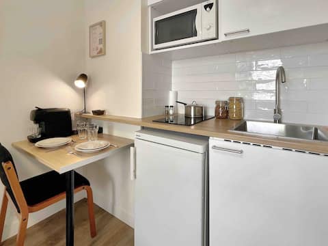 Airbnb performant: Apartment 4 minutes' walk to Melun Train Station à Melun