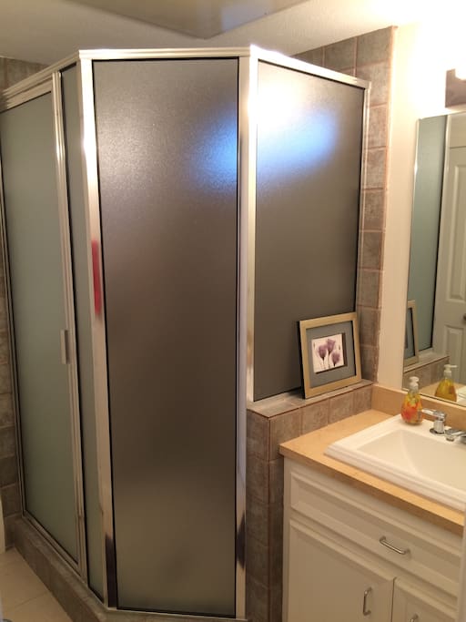 Attached Jack and Jill style bathroom