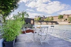 Paris+from+a+stunning+barge+near+St+Michel+%21