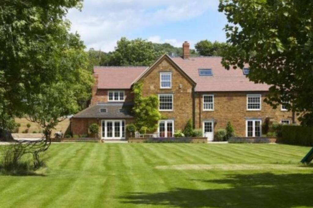 Orchard Lodge
