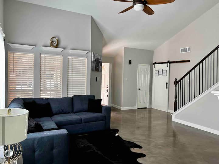 Family Fun, 3 Bedroom Home With A Pool! - The Woodlands