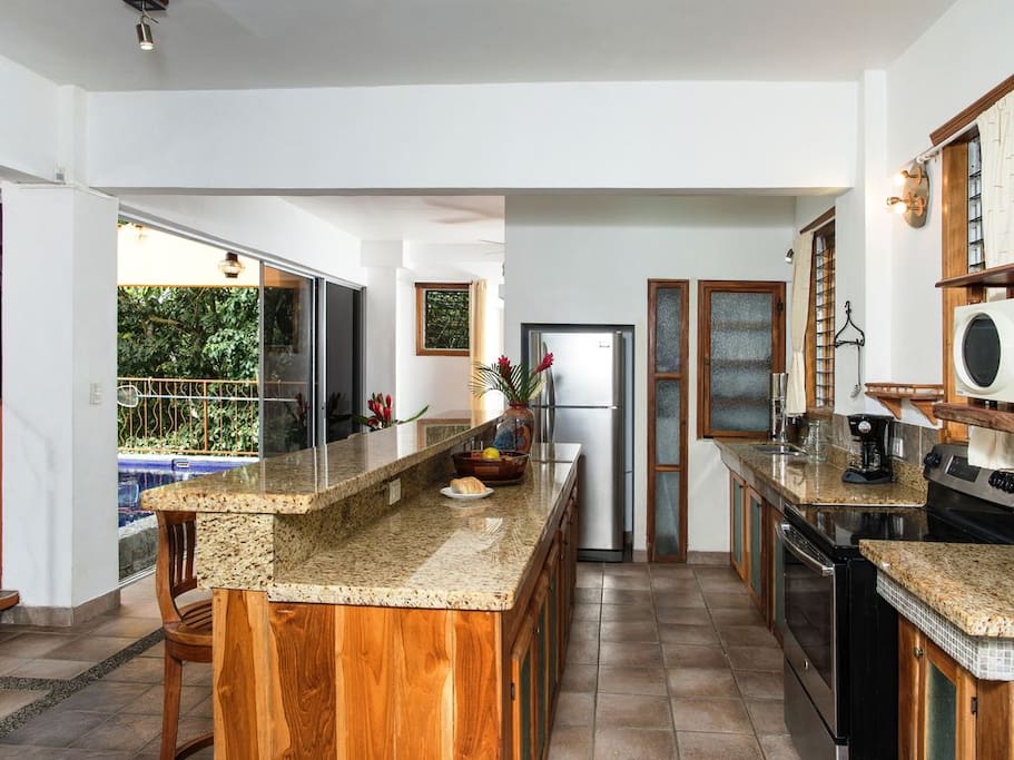 Beautiful Large Open Ranch Kitchen