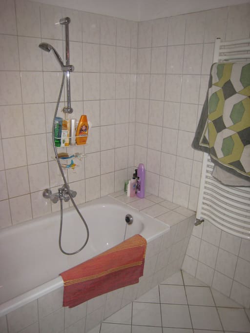 Bathtub