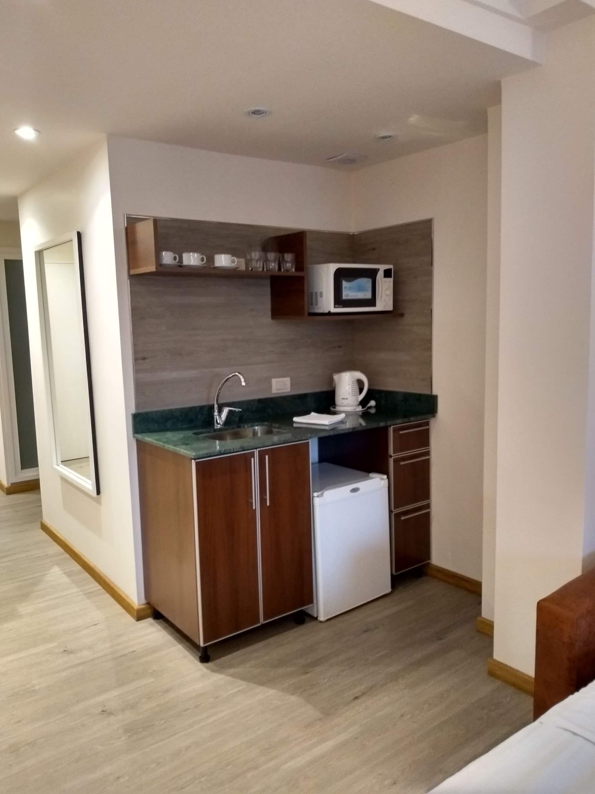 Kitnet de 32 m² na Av. 9 de Julio em Monserrat