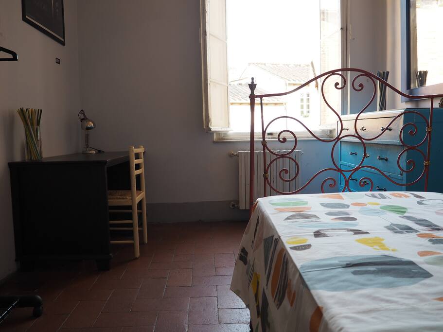 La camera / The bedroom