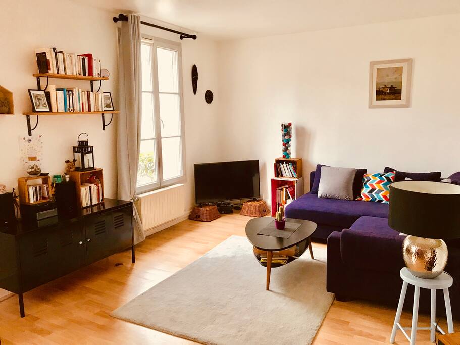 Grand salon - tres lumineux