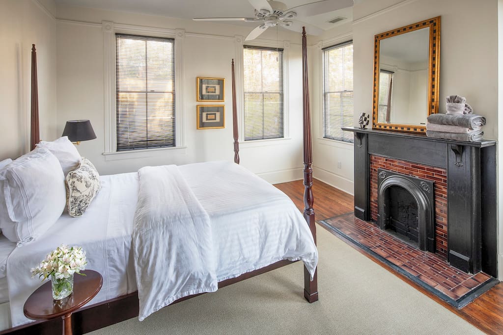 Queen Bedroom #1