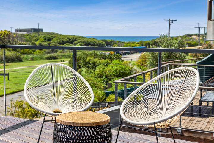 Ocean, Golf Course and Parkland Views 250m to Sand