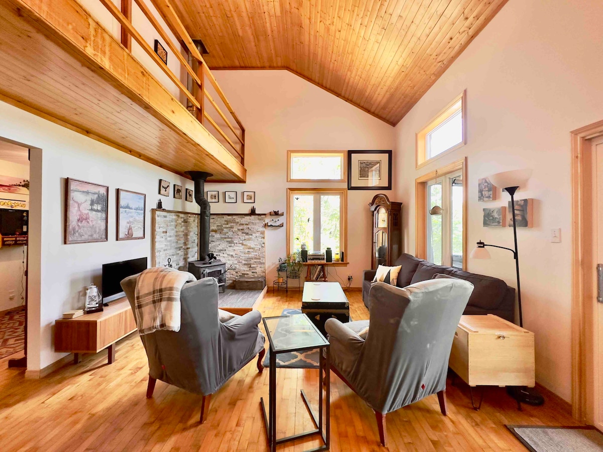 Cranberry Lake Cottage Cottages for Rent in Arden, Ontario, Canada