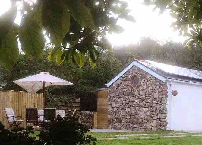 The Cwtch Llanrhidian North Gower Cottages For Rent In Swansea