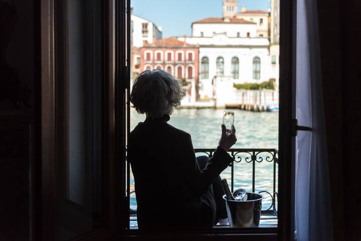 Grand Canal next to Guggenheim gallery image 3