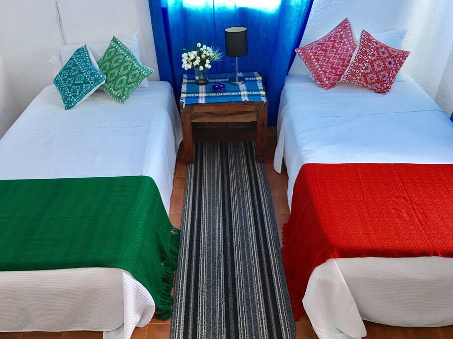 Twin bedroom for 2