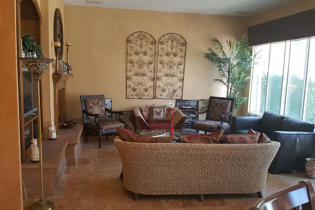 Enjoy the Great Room with Fireplace
Million Dollar Plus Homes and Yachts in this quiet Harbor neighborhood