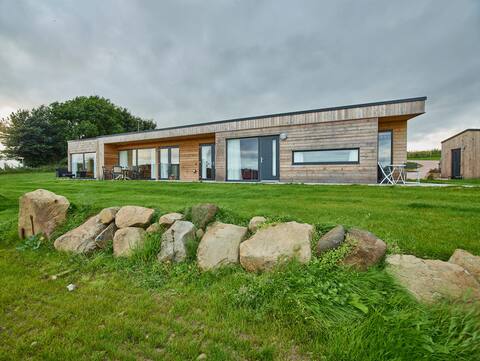 Bespoke highly flexible & fully accessible 8BR Apt