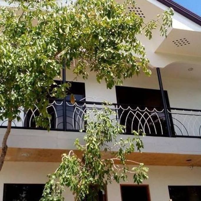 Sea and mountain view four airconditioned rooms