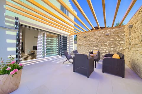 Remarkable Villa Patrizia with Pool