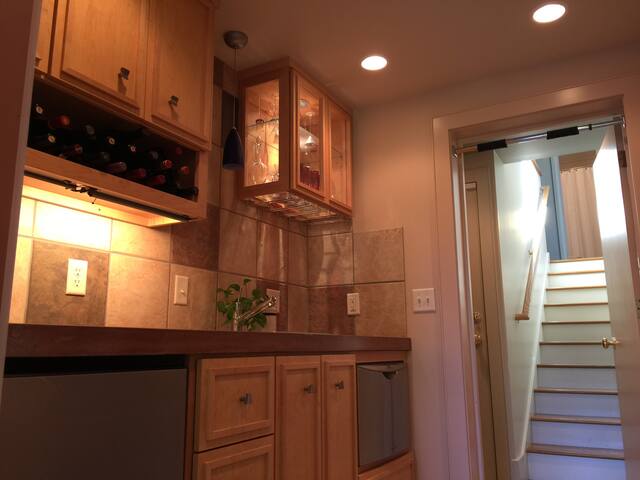 Home with private pool [Permit#: T2021032485] gallery image 5