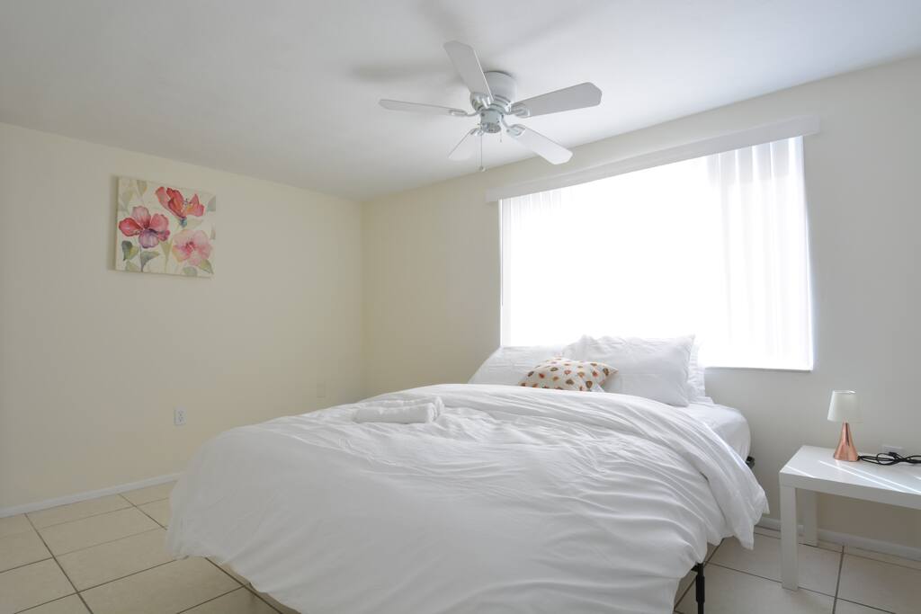 Room #1 with Cable TV and a Queen Bed. A private walk-in closet is available as well.