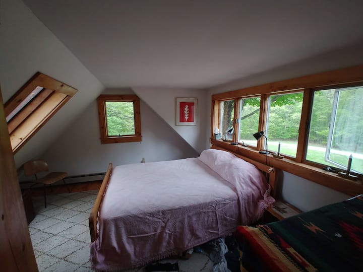 Upstairs queen