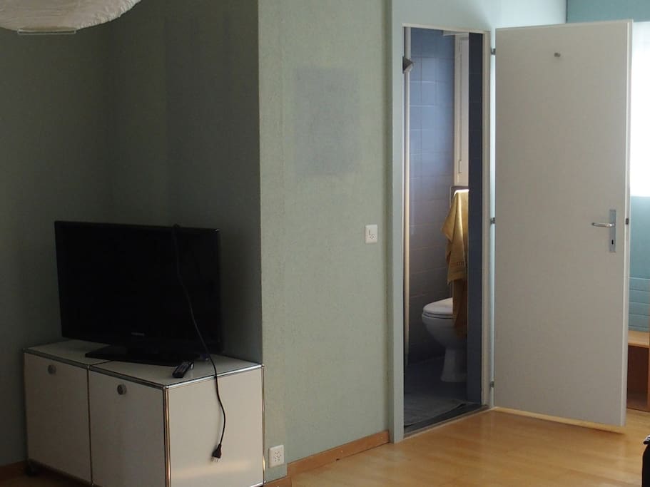 Room I with private bathroom