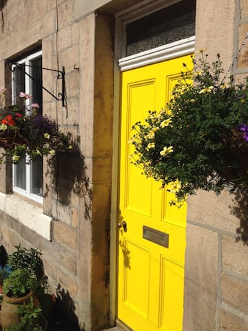 Cosy cottage in the Calder Valley