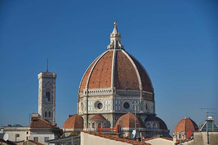 Luxury Penthouse with Terrace gallery image 2