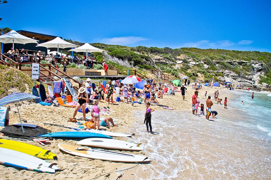 Gnarabup Beach ~ just 500metres from The Break ~ Indoor spa house