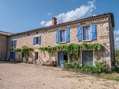 Domaine le Suquet; pool, jacuzzi, sauna, games