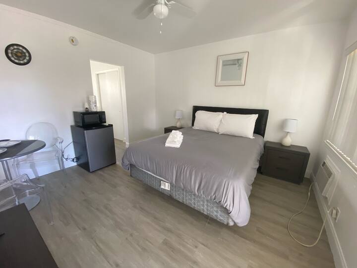 Vacation Homes & Condo Rentals - Airbnb