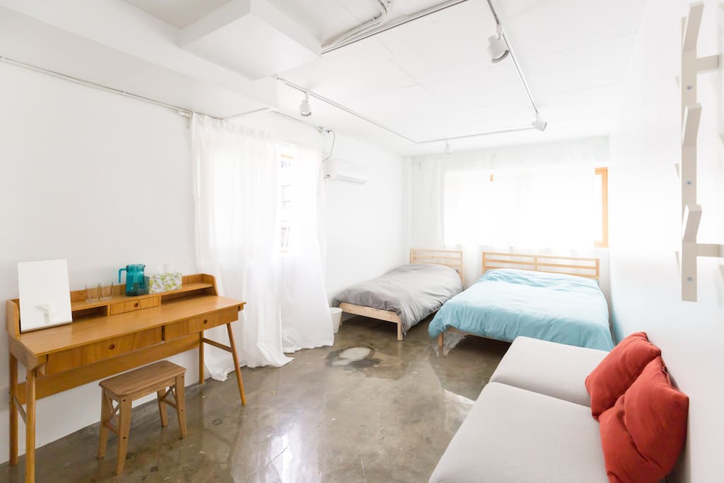 Room1