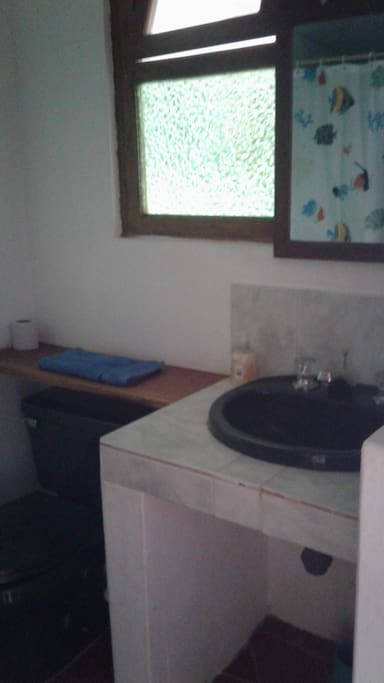 Baño Privado con ducha