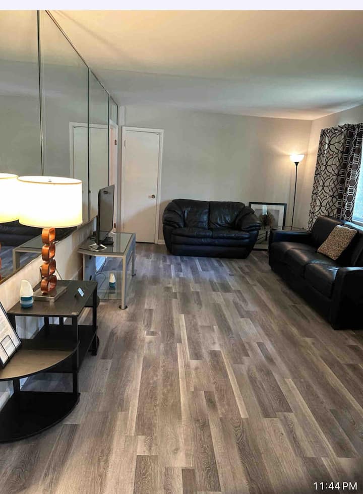 Charming 4 Bed Home Marietta Close Braves Stadium - Marietta, GA