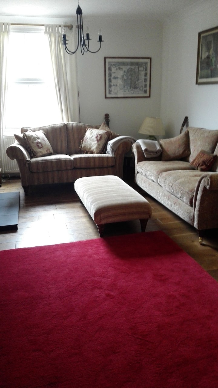 A Peaceful Sanctuary In A Busy Town - Shrewsbury