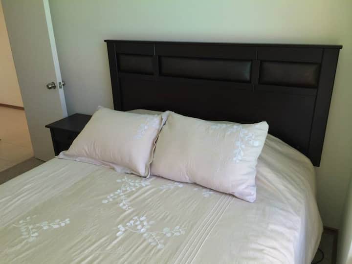 غرفة النوم 1