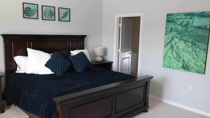 Master Suite - კარადაში გასეირნება