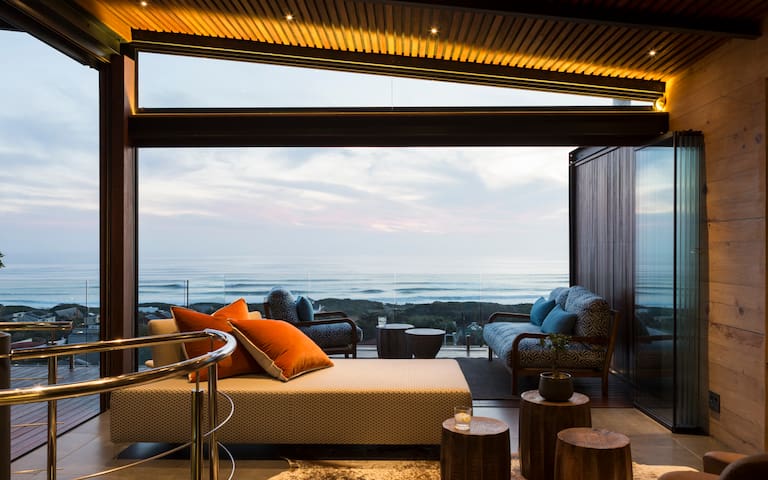 Exclusive Tree House Hideaway