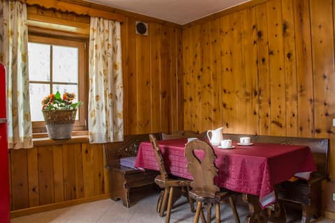 Top Airbnb: Luxury 8 persons apartment a Livigno