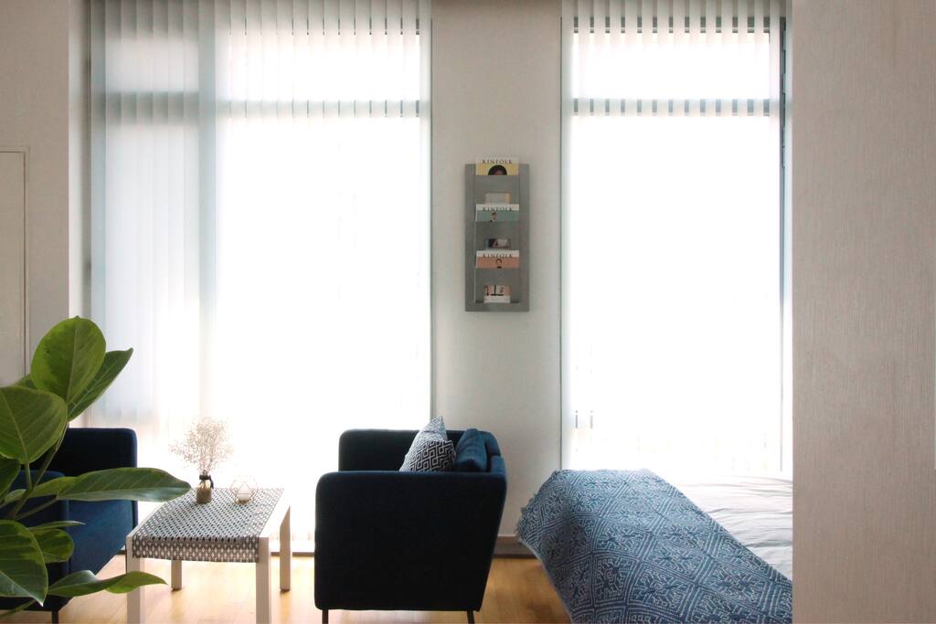 Sofa & Tea Table